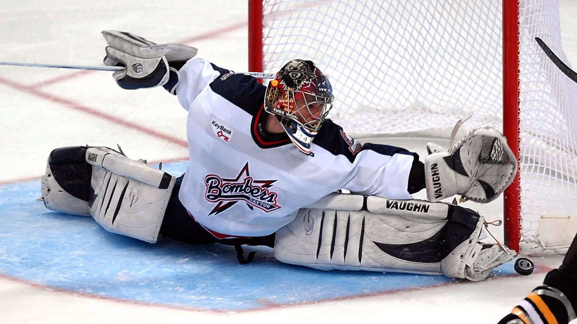 姆巴佩独造三球闪耀欧冠,巴黎圣日耳曼3-1逆转巴萨晋级四强