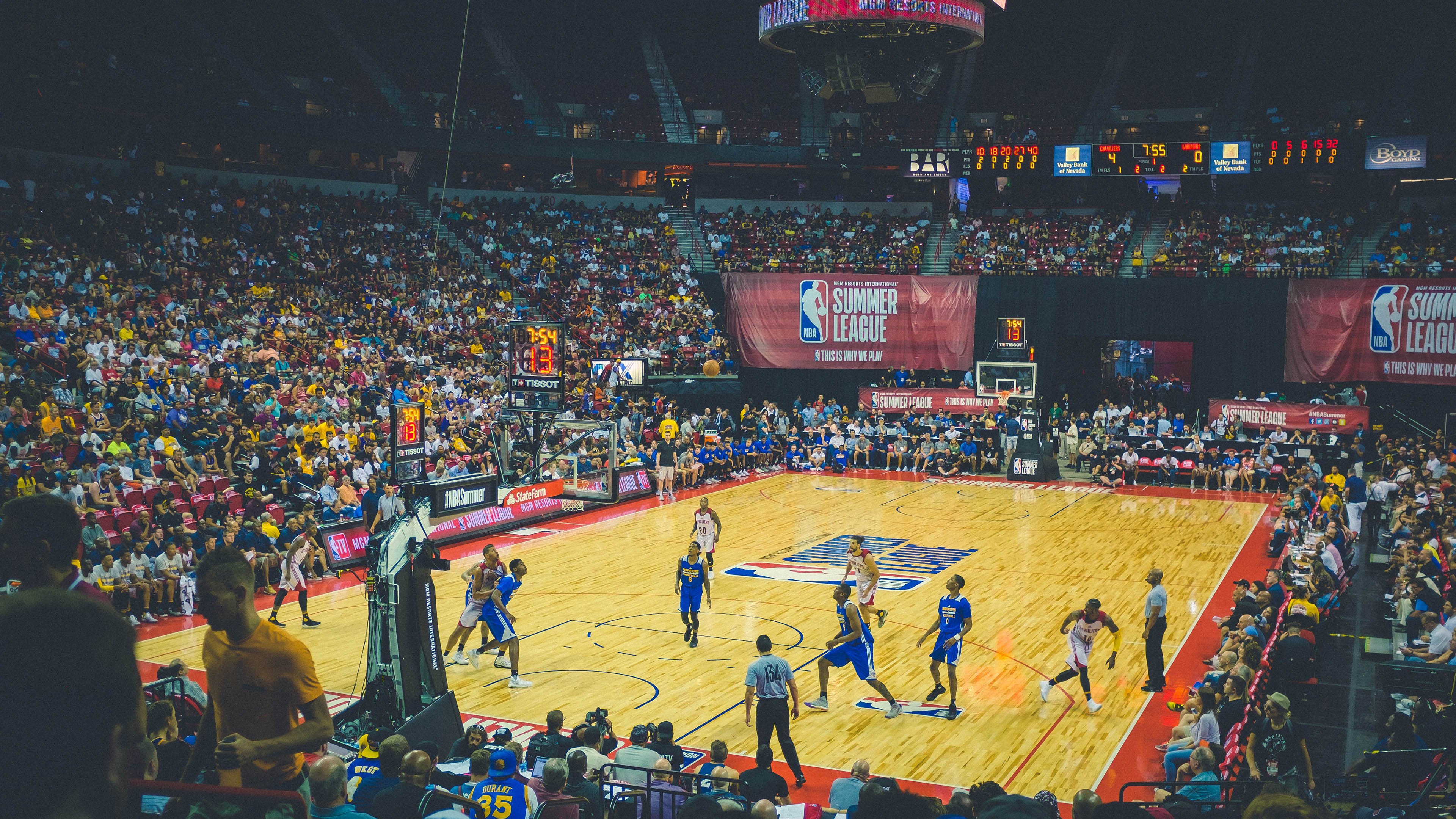 球迷文化再升级，看台艺术与社区精神如何重塑现代体育观赛体验